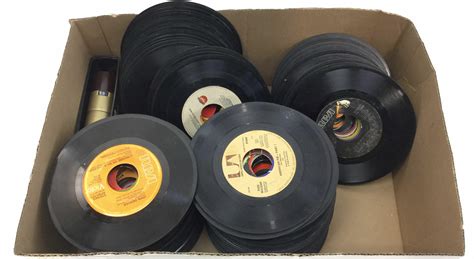 Lot - (100+) Vintage Vinyl 45 Records
