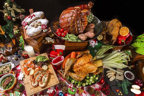 Recipes for an unforgettable christmas eve dinner. Traditional Xmas Eve Dinner Uk : 70 Traditional Christmas ...