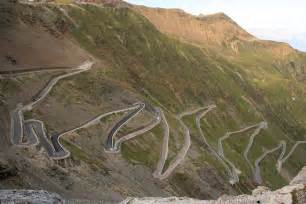 10 Most Dangerous Driving Roads In The World