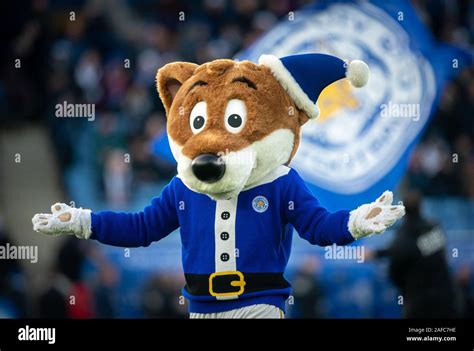 Filbert Fox Mascot Hi Res Stock Photography And Images Alamy