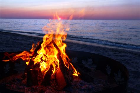 This knot can be used to provide a toe hold in the middle of a rope; 6 Simple Steps to Building the Perfect Beach Fire ...