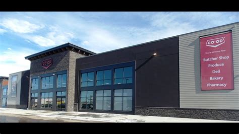 Central Alberta Co-op's newest grocery store in Timberlands - YouTube