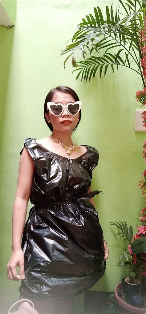 Garbage Chic 🖤 In 2020 Fashion Trash Bag Dress How To Wear