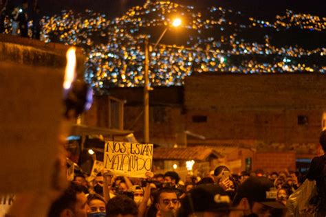 La Fuerza De Los Barrios Durante El Paro En Medellín Colombia Informa
