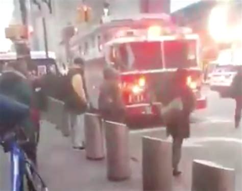 Videos Shows Chaos Of Explosion At Nyc Port Authority