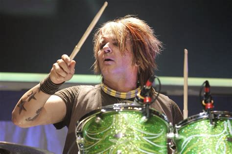 Poison Drummer Rikki Rockett Has Oral Cancer Upi Com