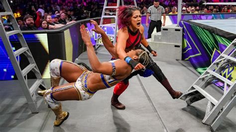 Bayley Honors Sara Lee At Extreme Rules Tjr Wrestling