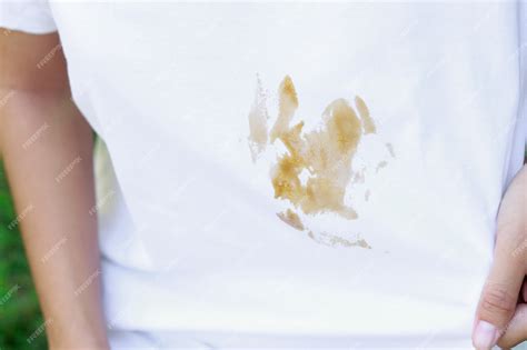 Premium Photo Dirty Stain On Cloth For Cleaning