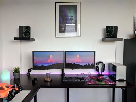 Itx Setup 2018 Album On Imgur Dual Monitor Setup Gaming Room Setup