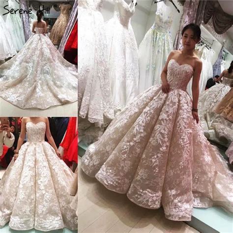 Dubai Fashion Handmade Flowers High End Wedding Dress 2021 Off Shoulder Sexy Luxury Lace Bridal