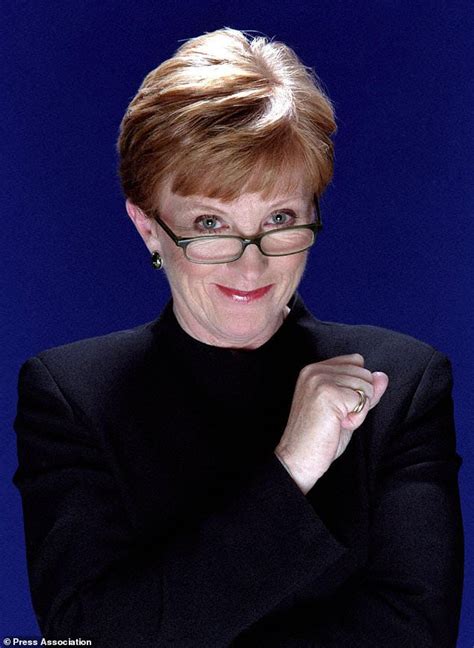 Anne Robinson To Host Tv Programme With Working Title Daily Mail