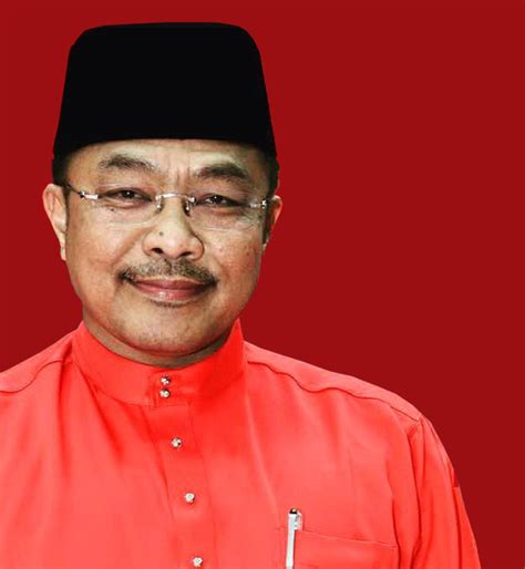 Majlis tertinggi umno merupakan badan yang menjalankan pentadbiran hal ehwal umno. Ahli Majlis Tertinggi UMNO Malaysia | UMNO