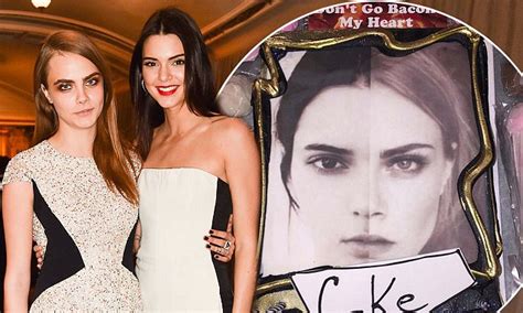 Cara Delevingne Treats Bff Kendall Jenner To Naughty Birthday Cake Daily Mail Online