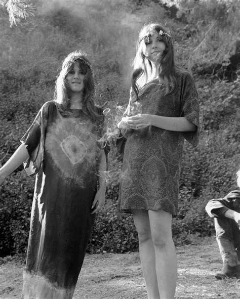 Peace Love And Freedom Pictures Of Hippie Fashions From The Late 1960s To The 1970s ~ Vintage