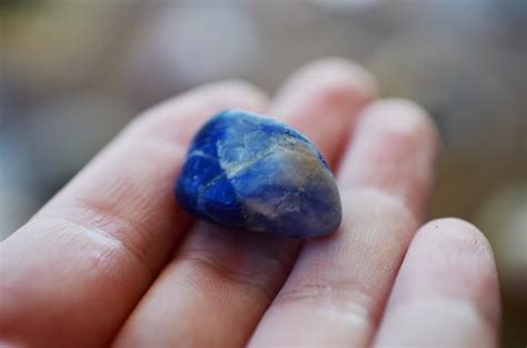 15 Different Types Of Blue Rocks And Minerals With Pictures Rock Seeker