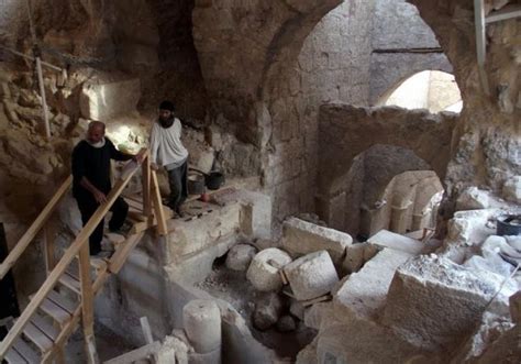 Archaeologists Find Royal Entryway To King Herods Hilltop Palace