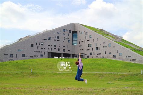商務門市／銅鑼灣兒童天地 香港中文大學書店 兒童書會 blooming club 商務出版. 台東大學圖書館│全台10大非去不可圖書館│綠意盎然的台灣金字塔