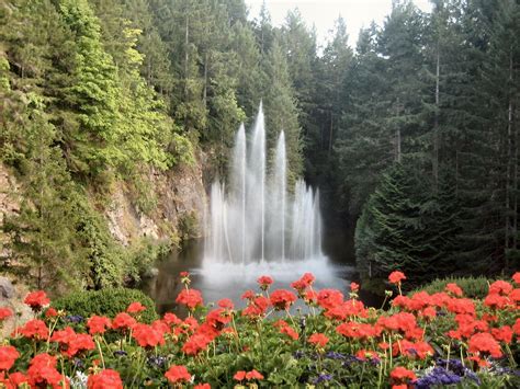 This post about the butchart gardens in victoria bc was originally published august 30, 2016 and updated may 19, 2018 and may contain affiliate links, which means if you click on the link and purchase the item, i will receive an affiliate commission at no extra cost to you. Ross fountain, Butchart Gardens | Victoria, BC. | Bruce ...
