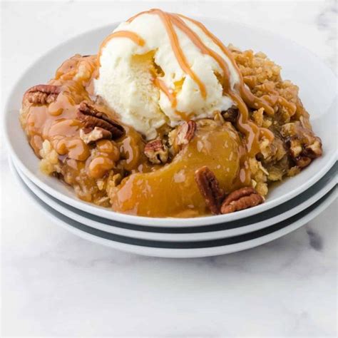 Quick And Easy Caramel Apple Crisp Recipe With Pie Filling And Oatmeal Harbour Breeze Home