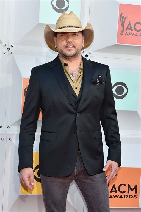 2016 Academy Of Country Music Awards Red Carpet Gallery