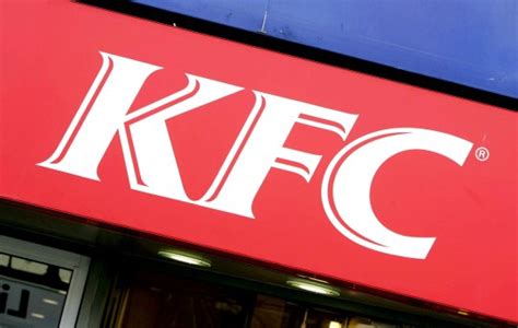 Mum Served Undercooked Chicken But Kfc Insists Its Just Natural Colouration Metro News
