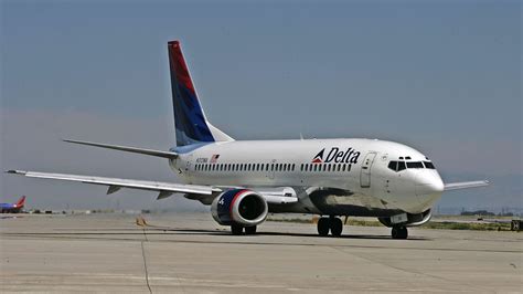 Delta Removes 5 Passengers From Plane Because Flight Attendant Felt