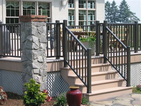 Aluminum & steel deck railing is available from such companies as: Aluminum Porch Hand Railing near me , ann arbor fence