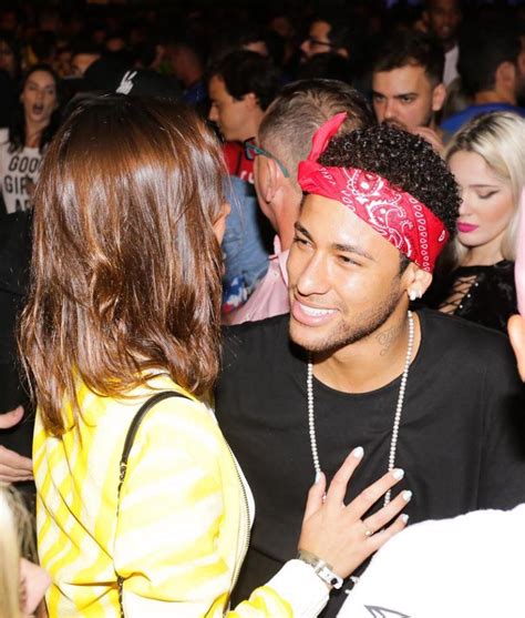 Neymar Wife Neymar Celebrates World Cup Win Along With Girlfriend
