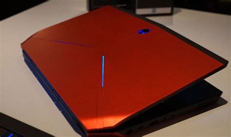 Alienware 13 Gets Gorgeous Oled Screen For Gaming Laptop Mag