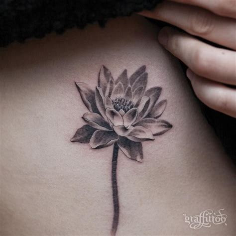 Lilly Flower Tattoo Lillies Tattoo Birth Flower Tattoos Flower