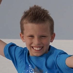 Payton myler is a 11 years old famous youtube star. Paxton Myler - Bio, Family, Trivia | Famous Birthdays