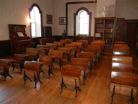 One Room Schoolhouse Restorers Reminisce About Class In Rural Michigan
