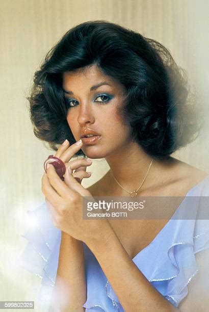 Janice Dickinson 1970 Photos And Premium High Res Pictures Getty Images