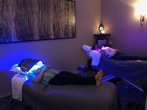 Led Light Therapy Massage Bliss And Cryo