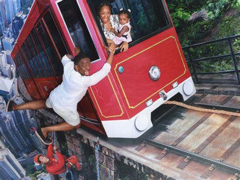 Hold Tight And Get Rescued From A Derailed Peak Tram Hong Kong