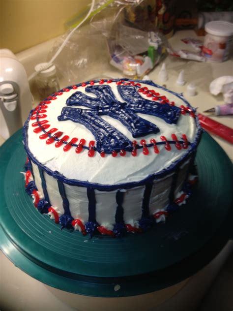 New york party new york theme new york kuchen cupcakes cupcake cakes nyc cake new york cake simple two tier manhattan new york theme cake with red big apple on top.jpg. New York birthday cake I made | New york birthday cake ...