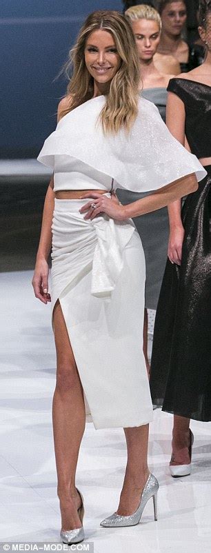 Jennifer Hawkins Returns To Catwalk For Myer Spring 2015 Fashion Launch Rehearsal Daily Mail