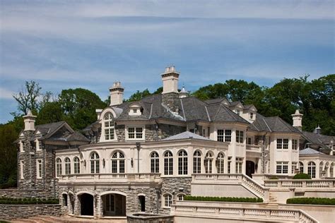 Mansions And Estates Stone Mansion Traditional Home Exteriors Mansions
