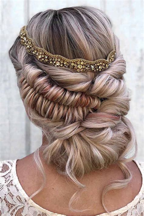 Sophisticated Prom Hair Updos