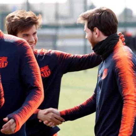 Ricard riqui puig martí (catalan pronunciation: Messi cumple el sueño de Riqui Puig