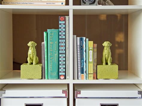Diy Painted Animal Bookends Hgtv