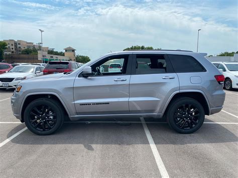 New 2020 Jeep Grand Cherokee Altitude 4×4