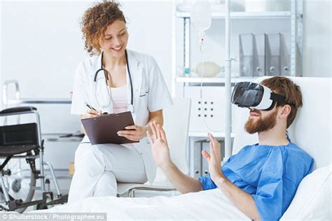 Why Virtual Reality Is The Next Frontier In Pain Relief Daily Mail Online