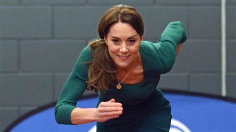 Kate Middleton Uno Sprint Per I Bambini Del Regno Unito Photogallery