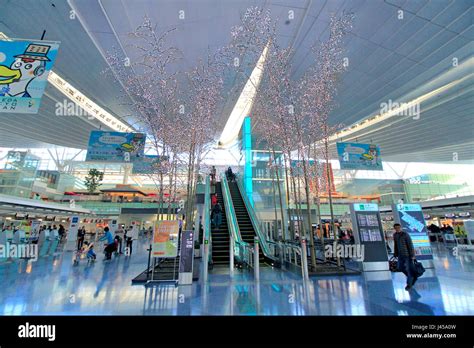Haneda Airport International Terminal Tokyo Japan Stock Photo Alamy