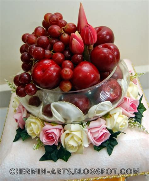 Buah buahan wedding gift pack chocolate bouquet gifts. Tips Gubahan Hantaran Buah-buahan