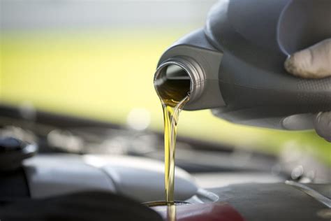 Importance Of Engine Oil And Regular Oil Change Automobilegator