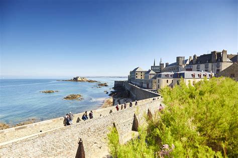Discover a territory with many facets: Las murallas de Saint-Malo | Saint-Malo - Bahía de Mont ...