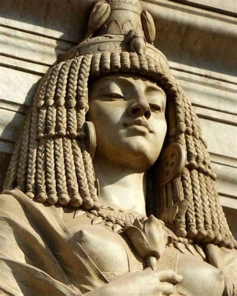 cleopatra statue at the entrance of the cairo museum cleopatra statue ancient egypt art