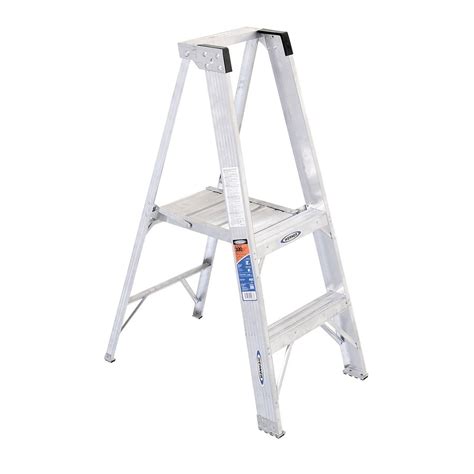 Werner 4 Ft Aluminum Type 1a 300 Lbs Capacity Platform Step Ladder